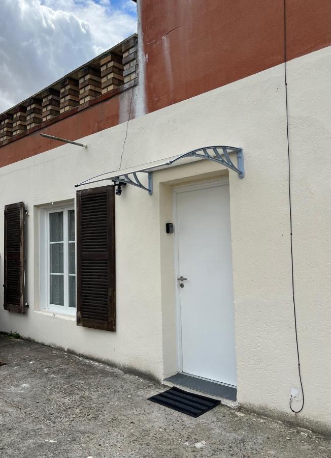 Superbe Appartement Au Bord Du Canal De St Quentin Saint-Quentin  Kültér fotó